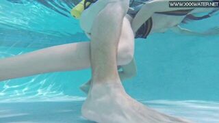 Minnie Manga eats huge cock underwater - porn video