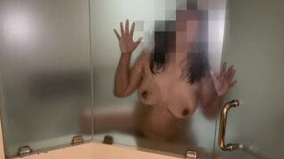 Voluptuous Pinay kinantot sa bathtub - porn video
