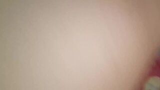 Colombiana se masturba en su cama - porn video