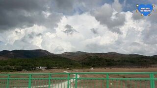 Made my dick cum with her legs - porn video